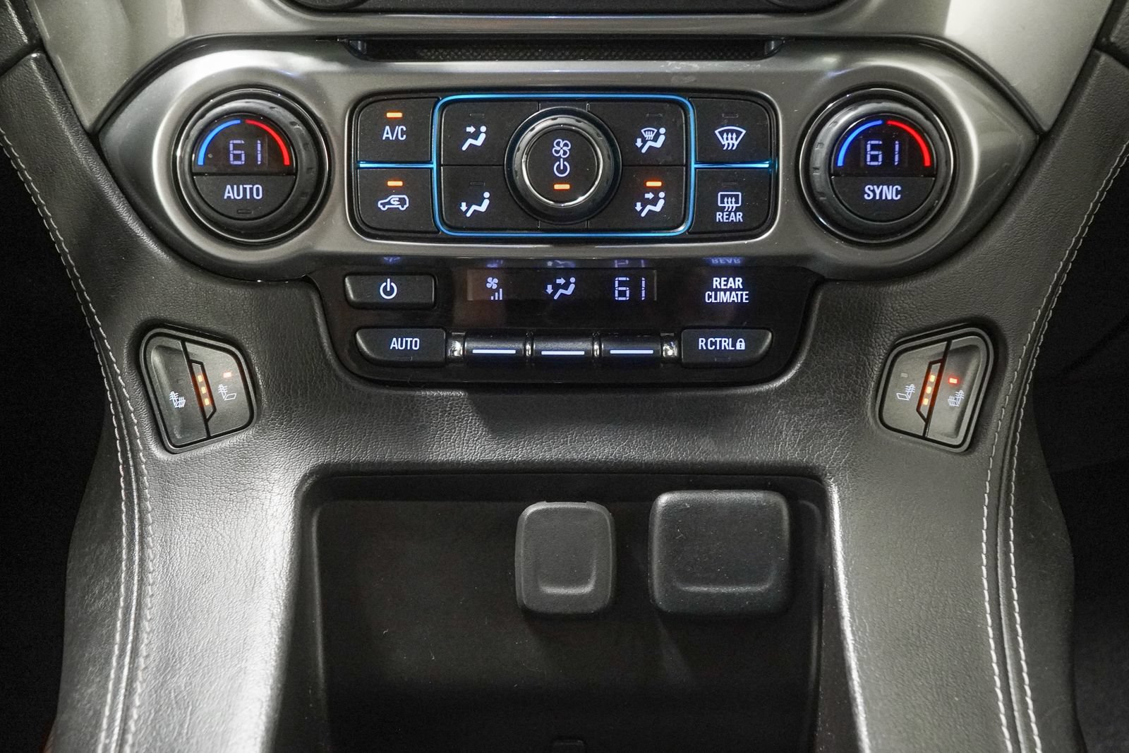 Used 2019 Chevrolet Tahoe LT w/ Luxury Package AWD/4WD image 32