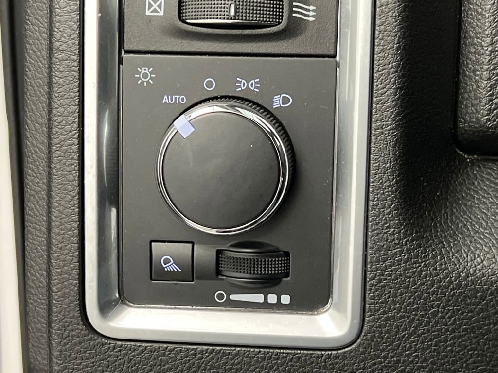 Used 2024 RAM 1500 Classic SLT image 35