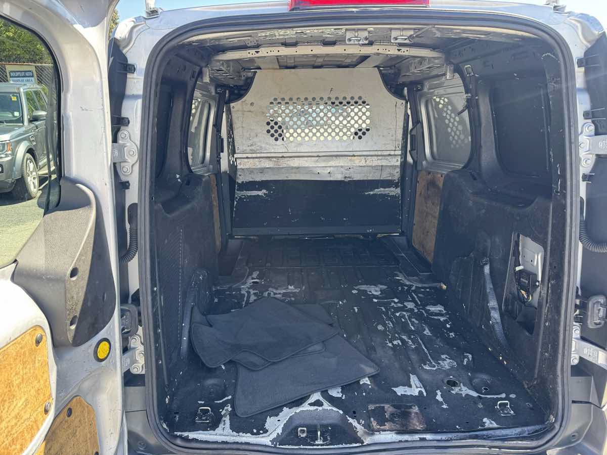 Used 2018 Ford Transit Connect XL FWD image 18