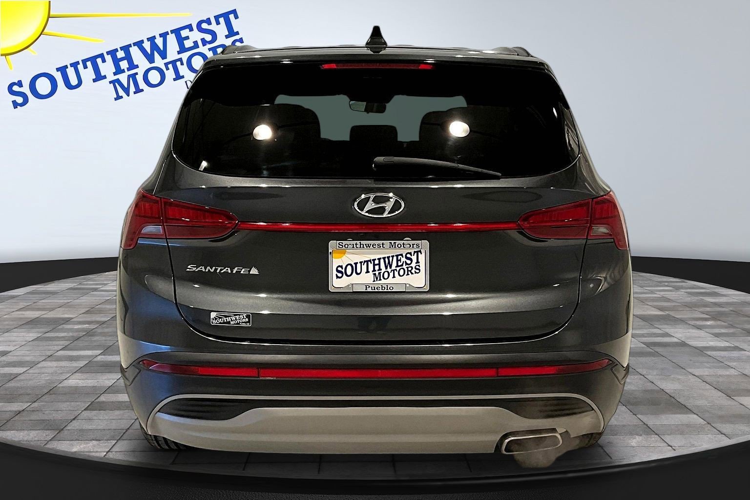 Used 2023 Hyundai Santa Fe SE image 5