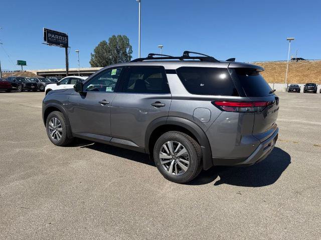 New 2026 Nissan Pathfinder SL FWD image 4