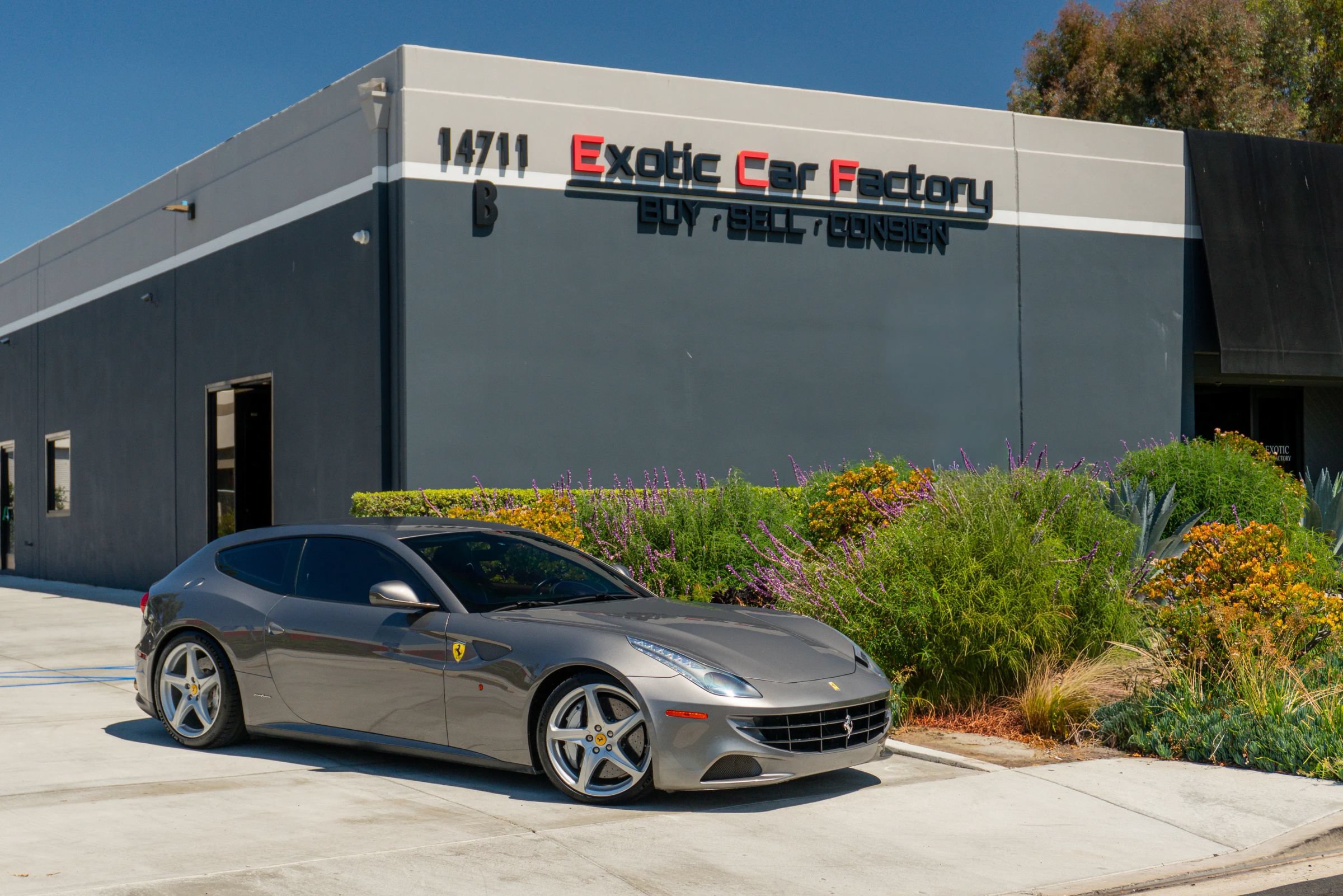 Used 2012 Ferrari FF AWD/4WD image 1