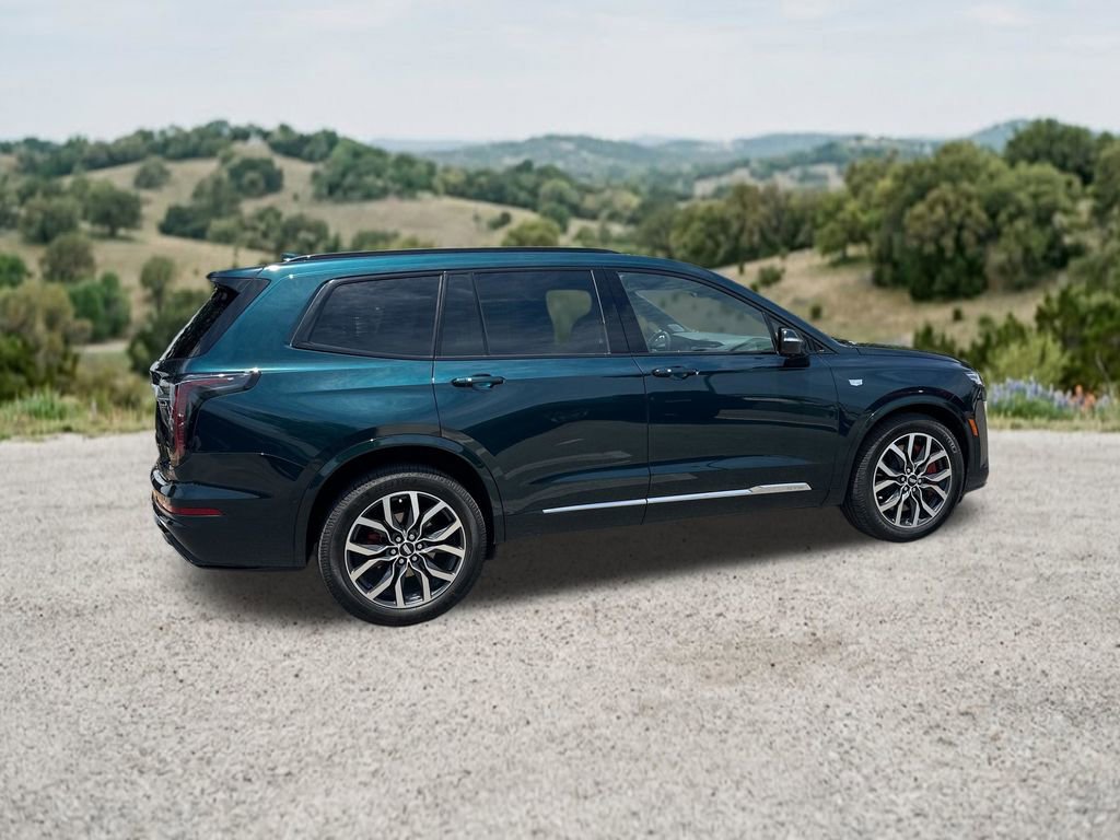 Used 2025 Cadillac XT6 Sport w/ Technology Package AWD/4WD image 10