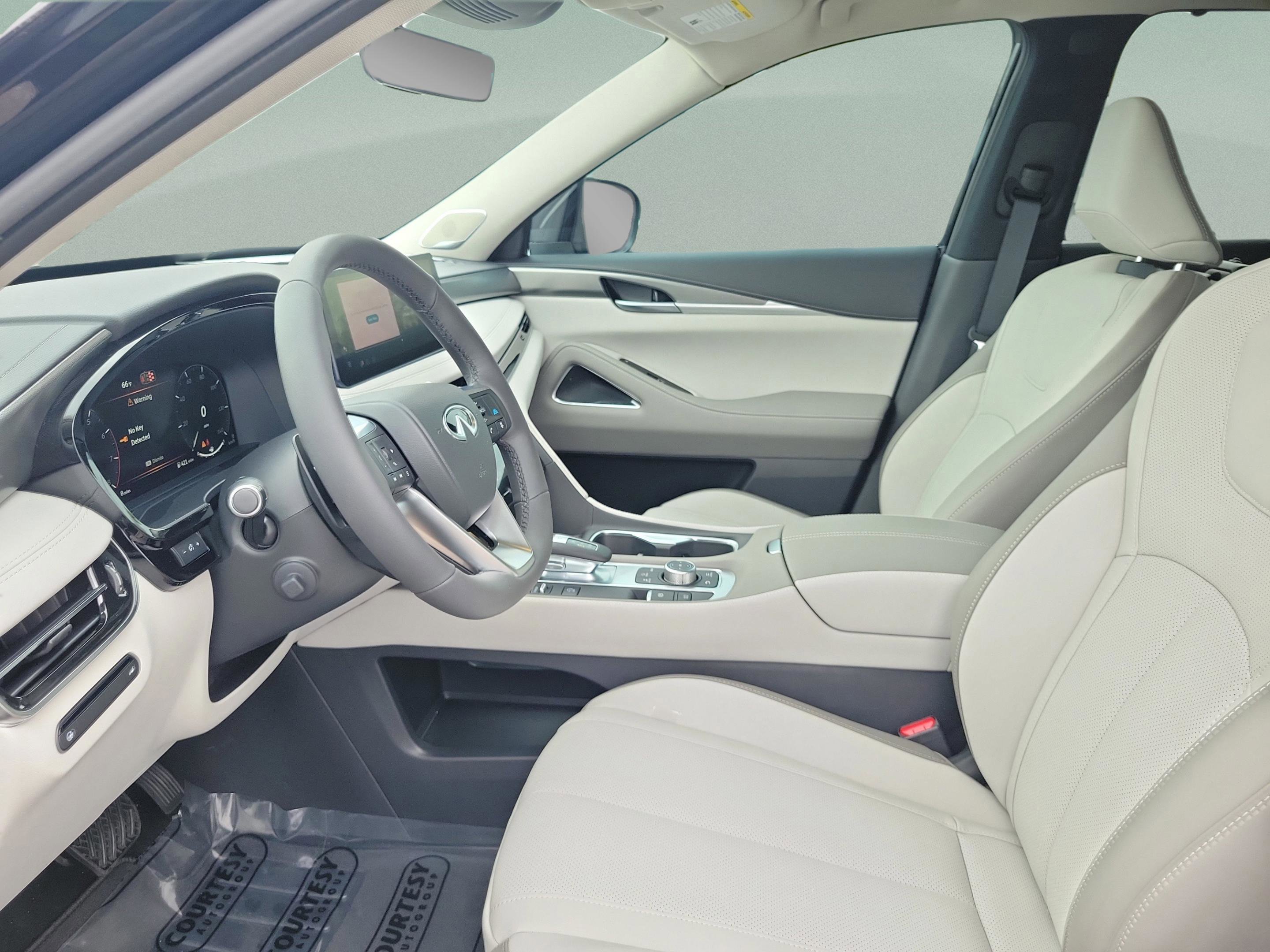 New 2026 INFINITI QX60 Luxe w/ Family Package image 14