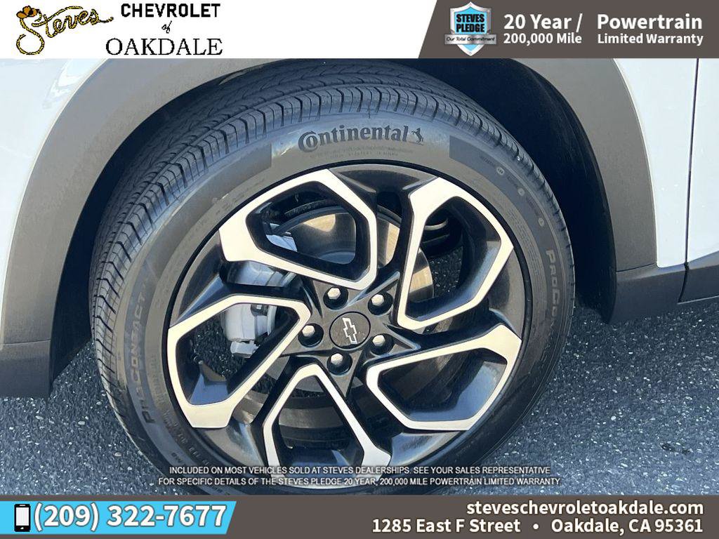Certified 2026 Chevrolet Trax RS w/ Sunroof Package FWD image 35