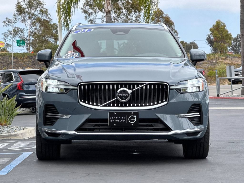Certified 2023 Volvo XC60 T8 Plus AWD/4WD image 8