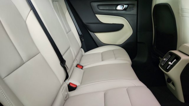 New 2026 Volvo XC40 B5 Plus w/ Protection Package Premier AWD/4WD image 31