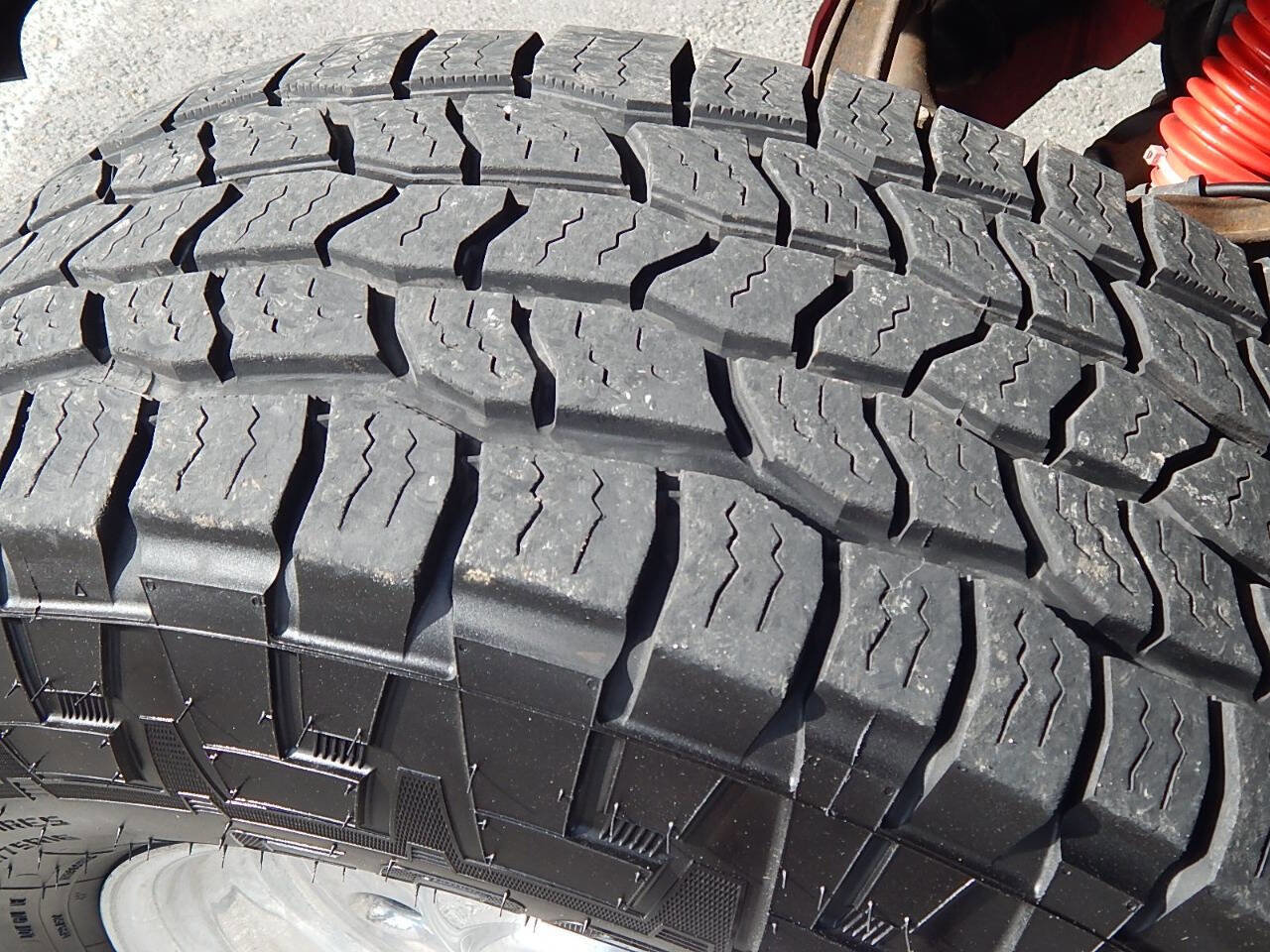 Used 2001 Chevrolet Silverado 1500 LT w/ Off-Road Chassis Pkg AWD/4WD image 18