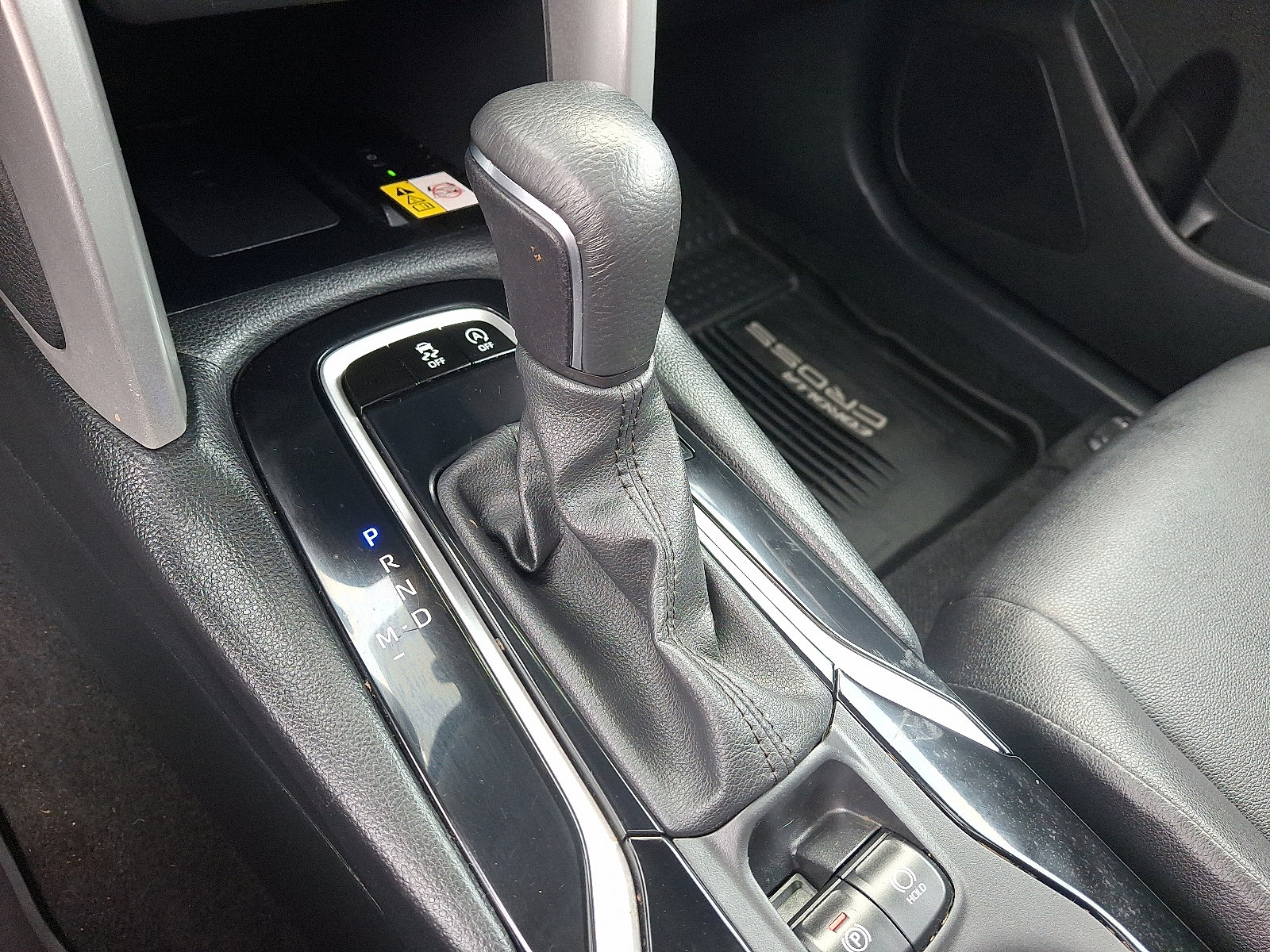 Certified 2023 Toyota Corolla Cross XLE w/ Convenience Package image 16