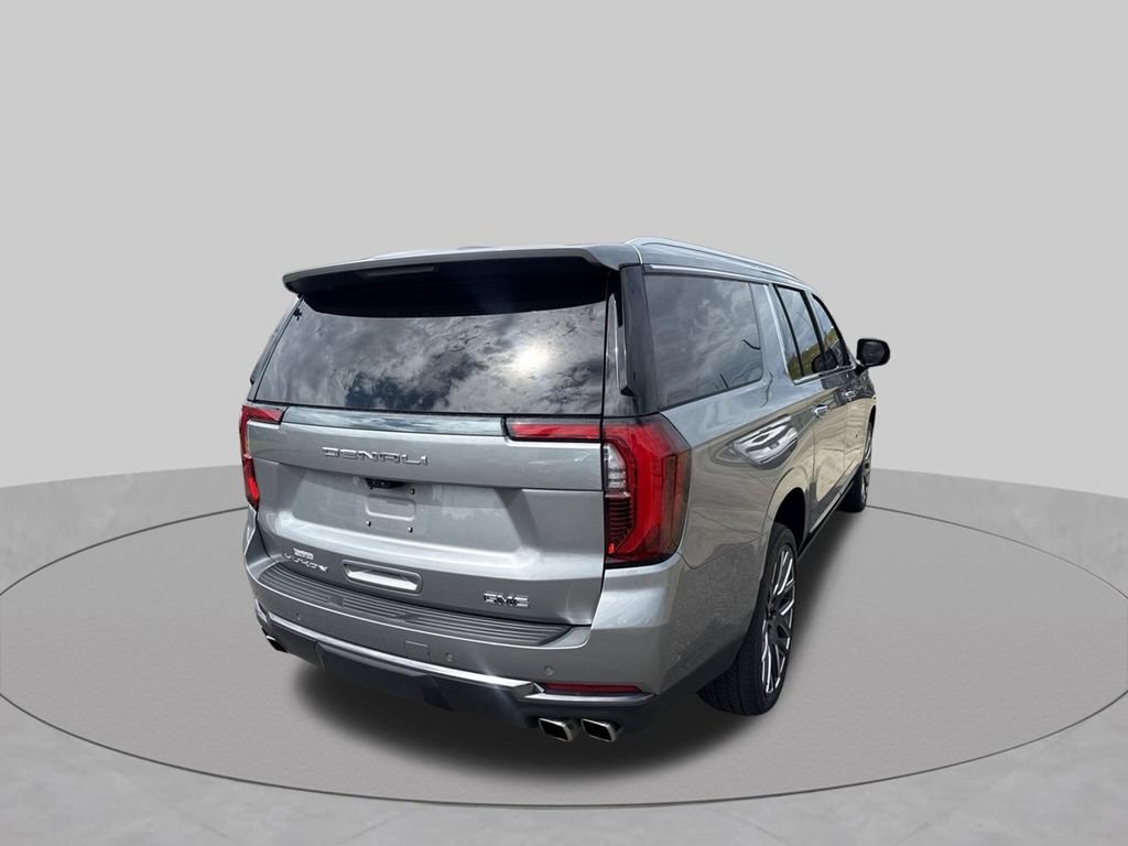 Used 2025 GMC Yukon XL Denali Ultimate AWD/4WD image 8