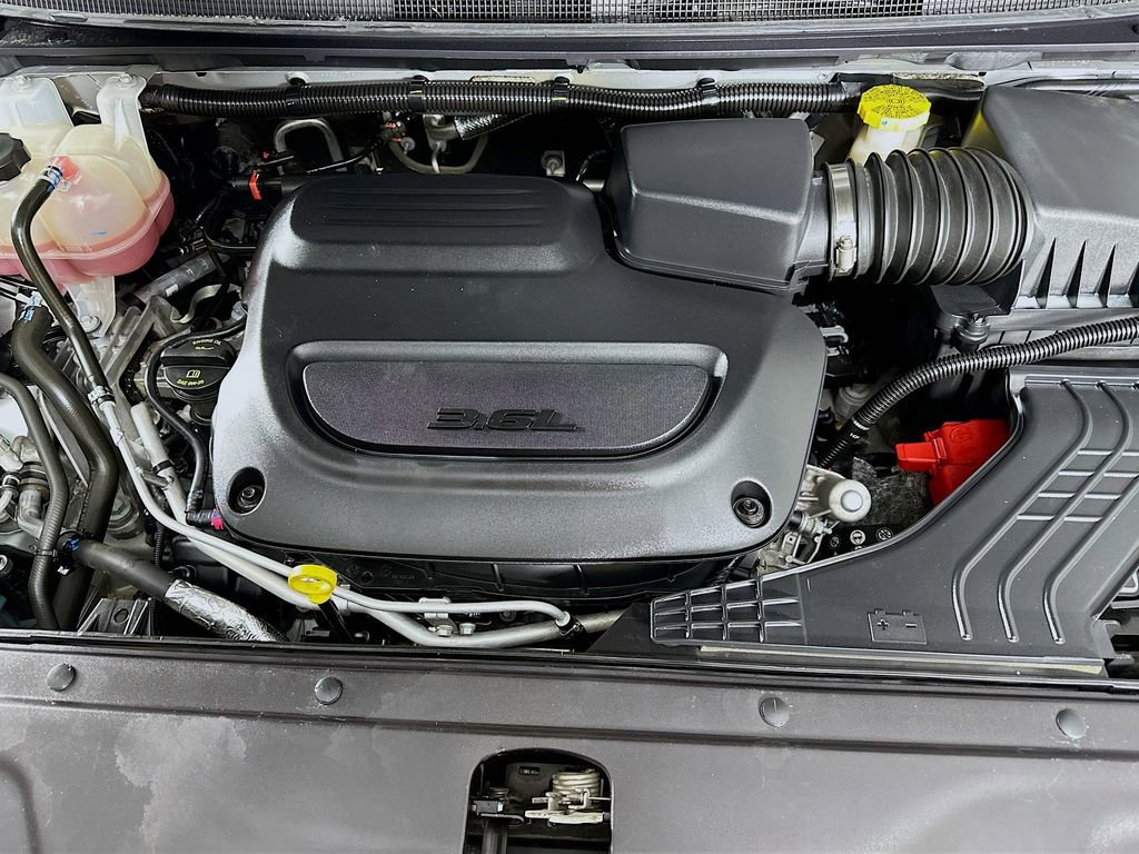 Certified 2024 Chrysler Pacifica Touring-L image 41