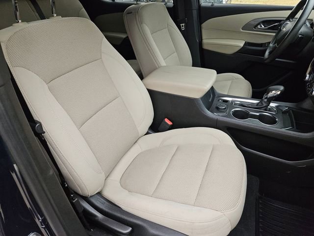 Used 2023 Chevrolet Traverse LS w/ Safety Package image 25