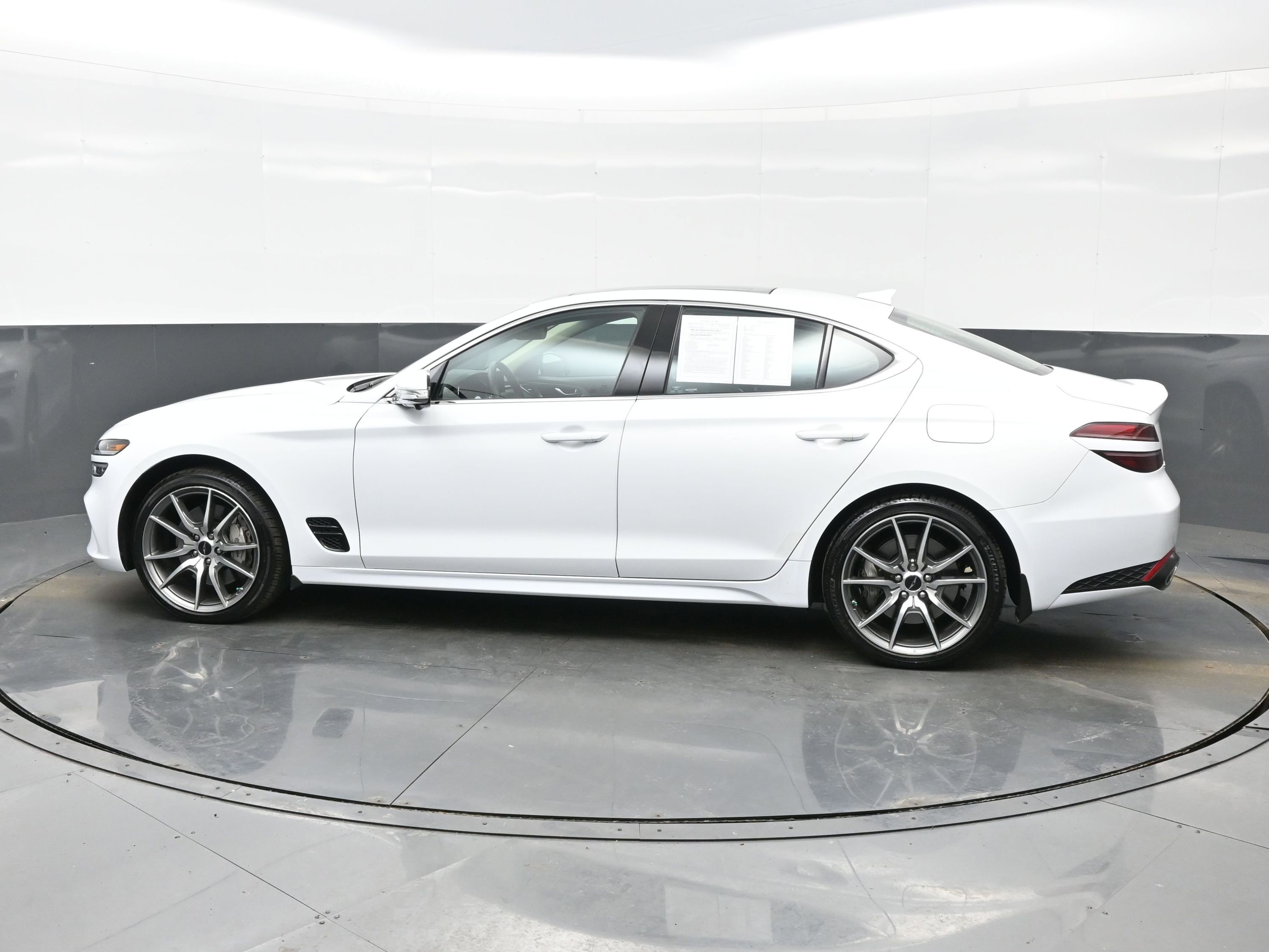 Certified 2026 Genesis G70 2.5T Prestige image 3