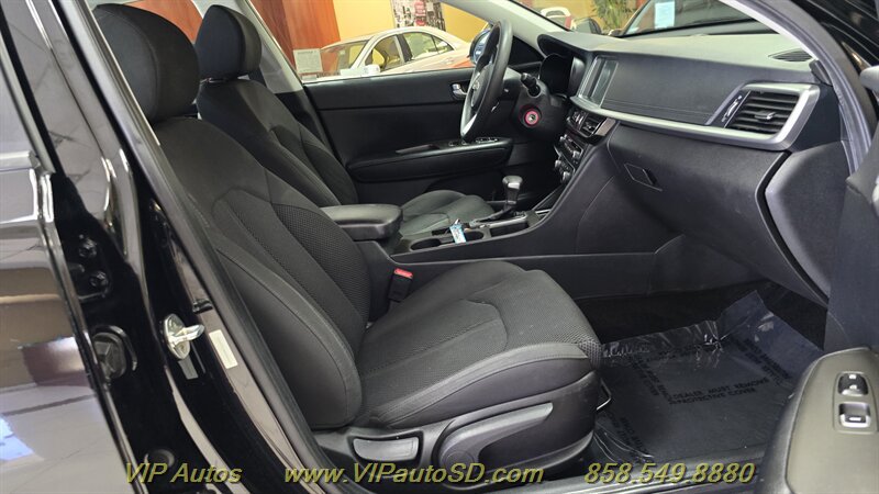 Used 2019 Kia Optima LX FWD image 16