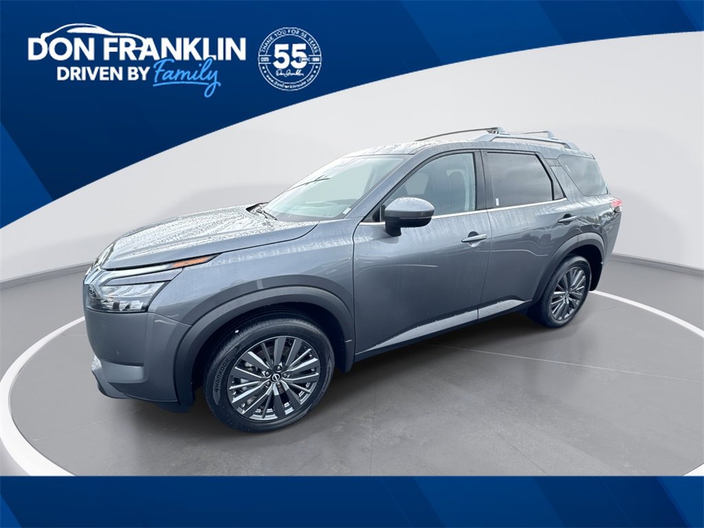 New 2025 Nissan Pathfinder SL w/ SL Premium Package
