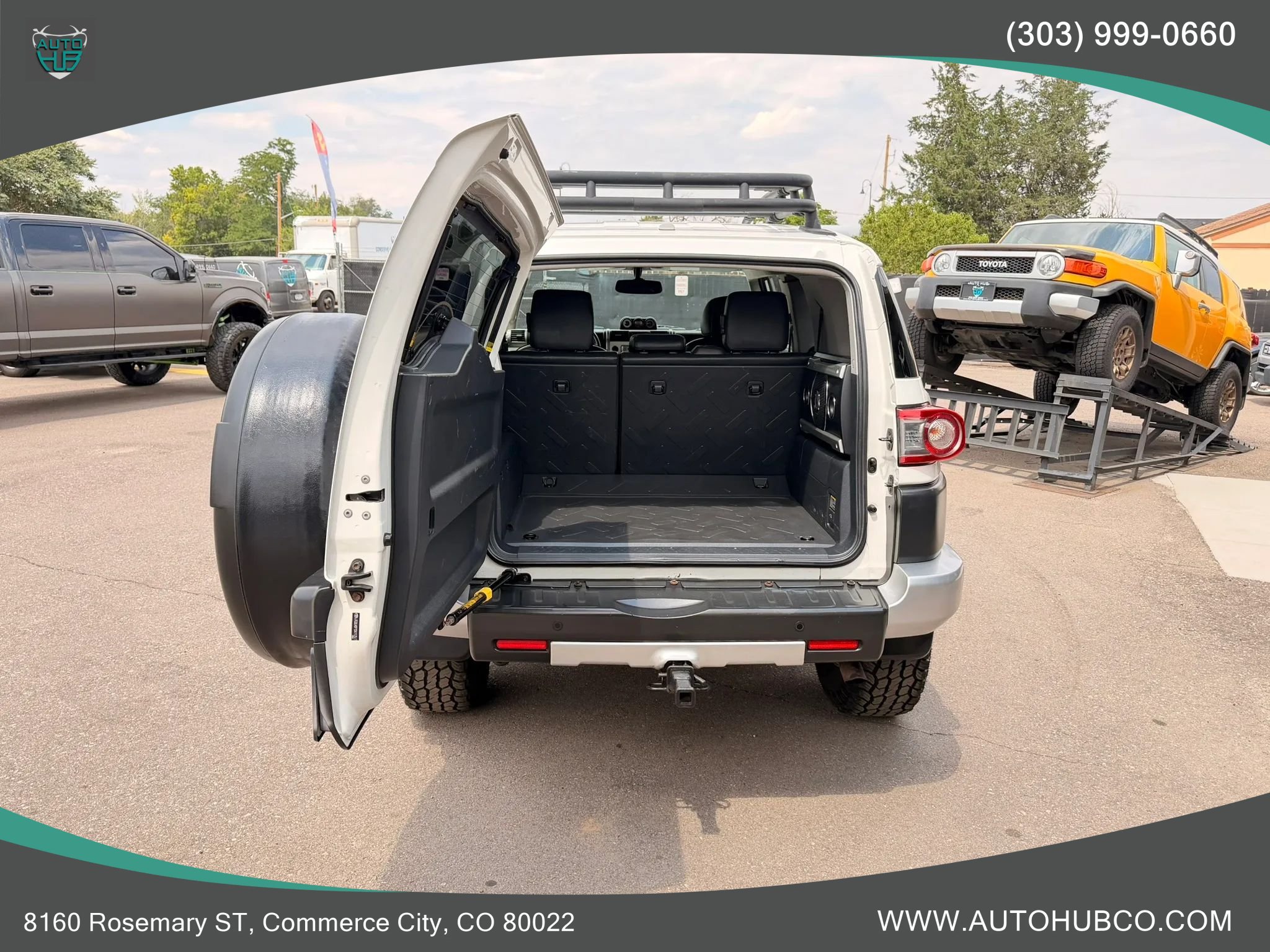 Used 2013 Toyota FJ Cruiser 4WD w/ Upgrade Pkg image 6
