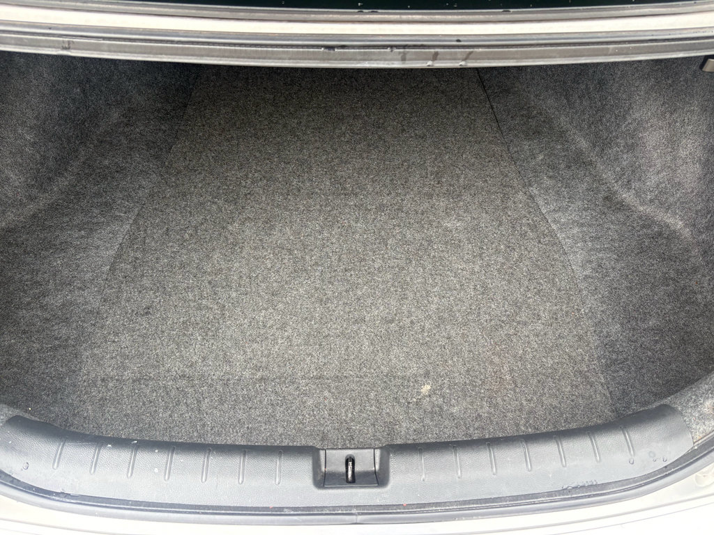 Used 2015 Honda Accord LX image 25