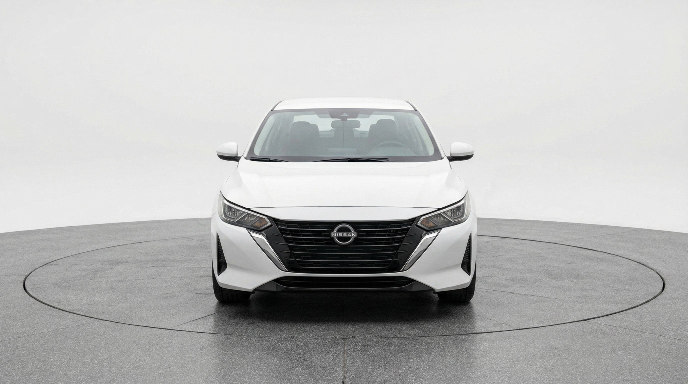 Used 2025 Nissan Sentra SV image 2