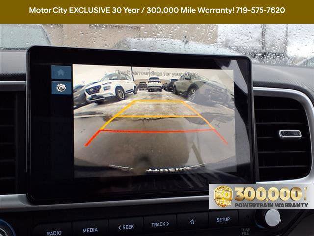 New 2025 Hyundai Venue SEL image 20