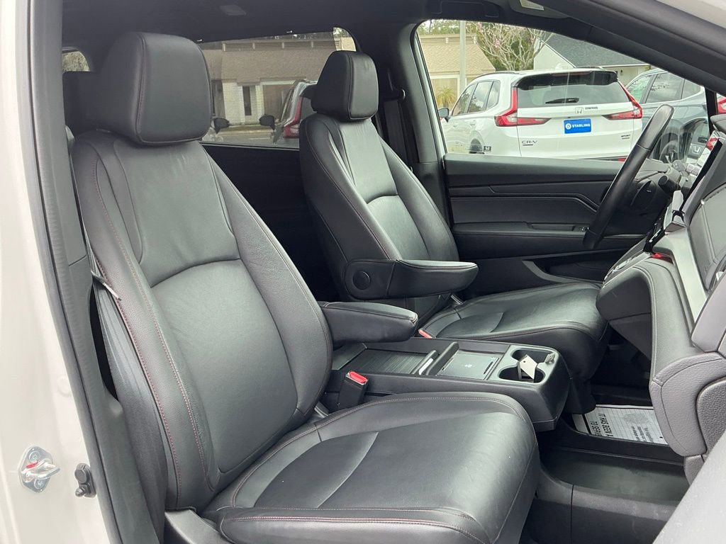 Certified 2025 Honda Odyssey Sport-L image 17