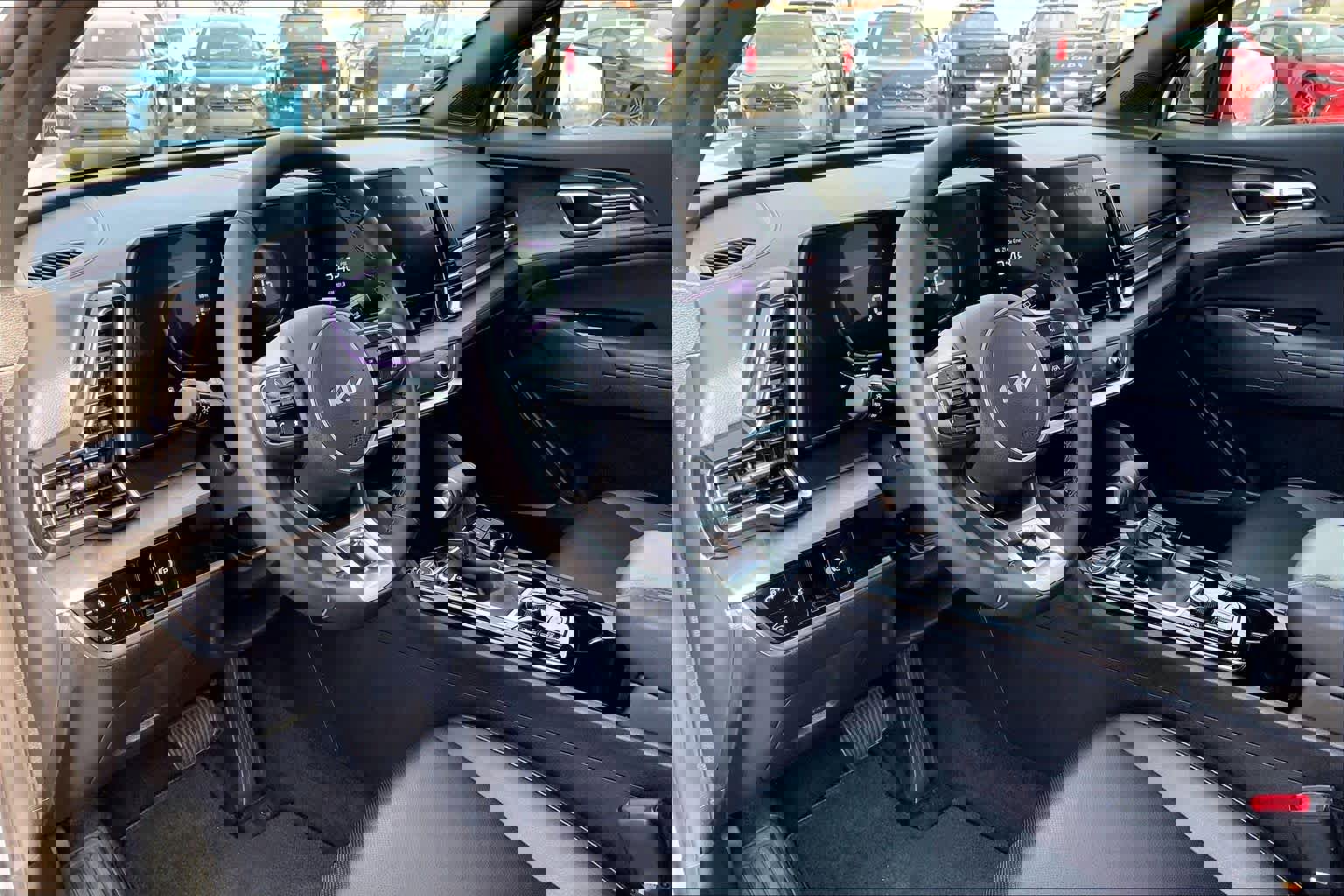 Used 2024 Kia Sportage X-Line w/ X-Line Premium Package image 18