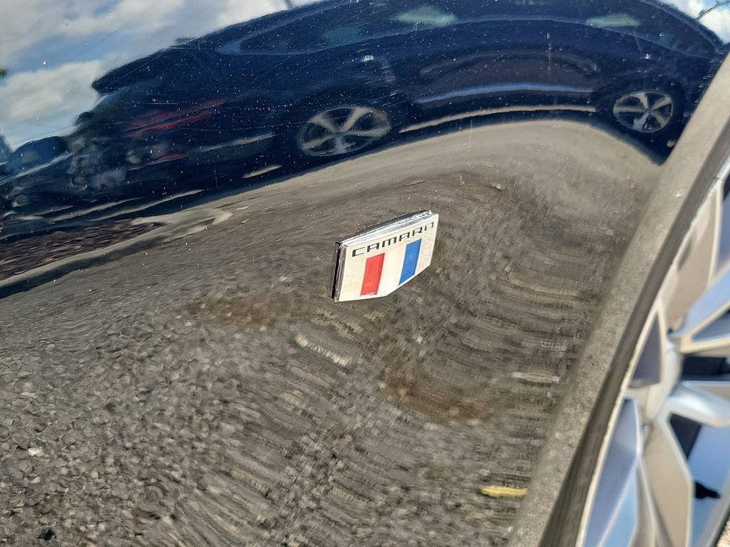 Used 2017 Chevrolet Camaro LT w/ RS Package image 11