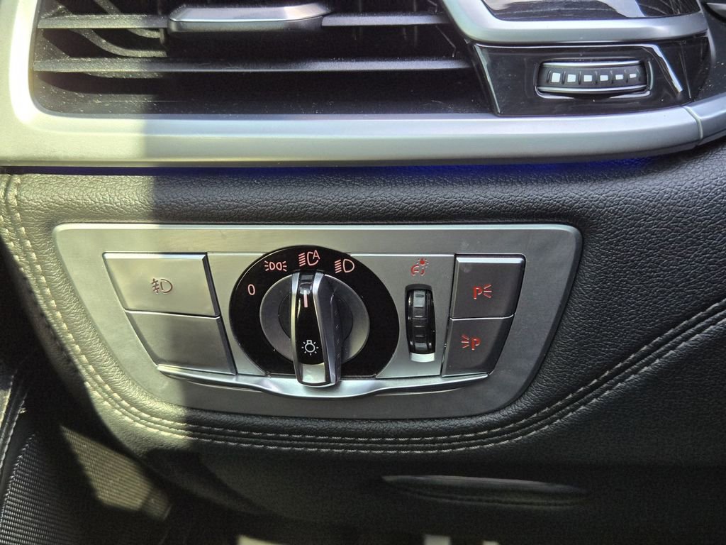 Used 2019 BMW 740i xDrive 740i xDrive w/ M Sport Package image 20