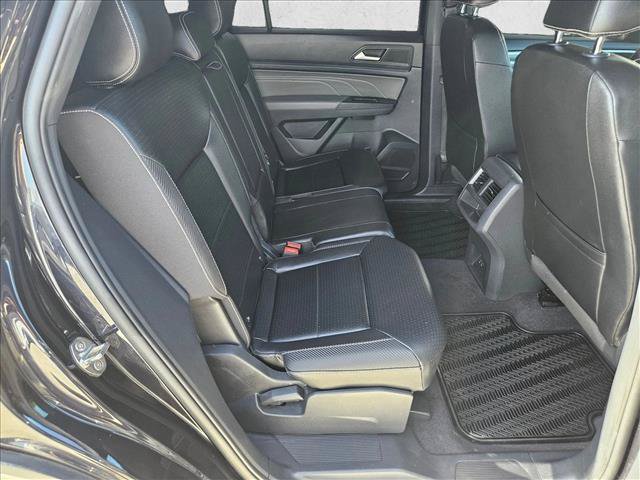 Used 2021 Volkswagen Atlas Cross Sport SEL FWD image 21