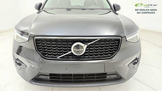 Used 2024 Volvo XC40 B5 Plus w/ Protection Package Premier AWD/4WD image 24