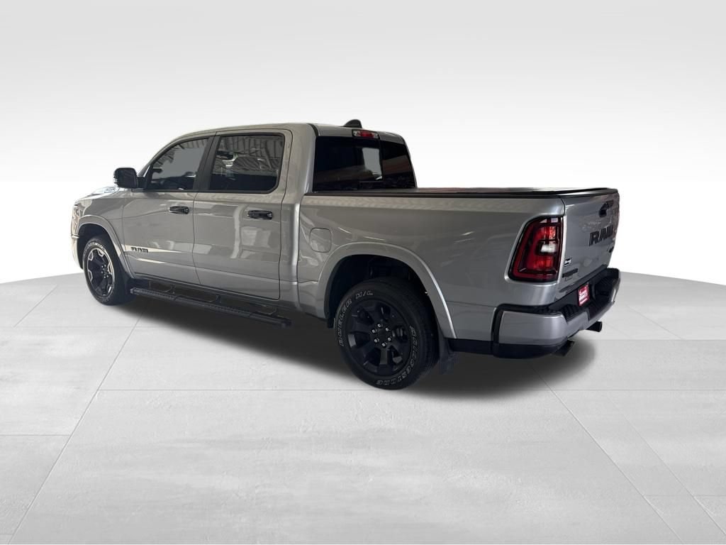 Used 2025 RAM 1500 Big Horn AWD/4WD image 4