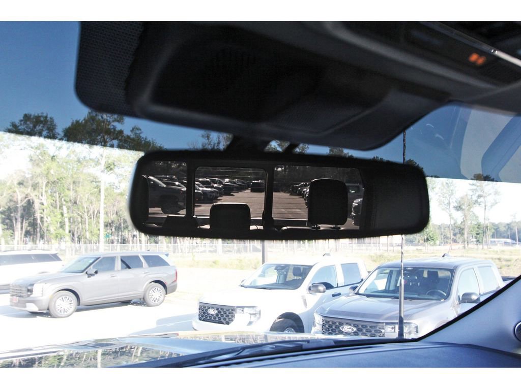 Certified 2024 Ford F350 Lariat w/ Lariat Ultimate Package AWD/4WD image 22