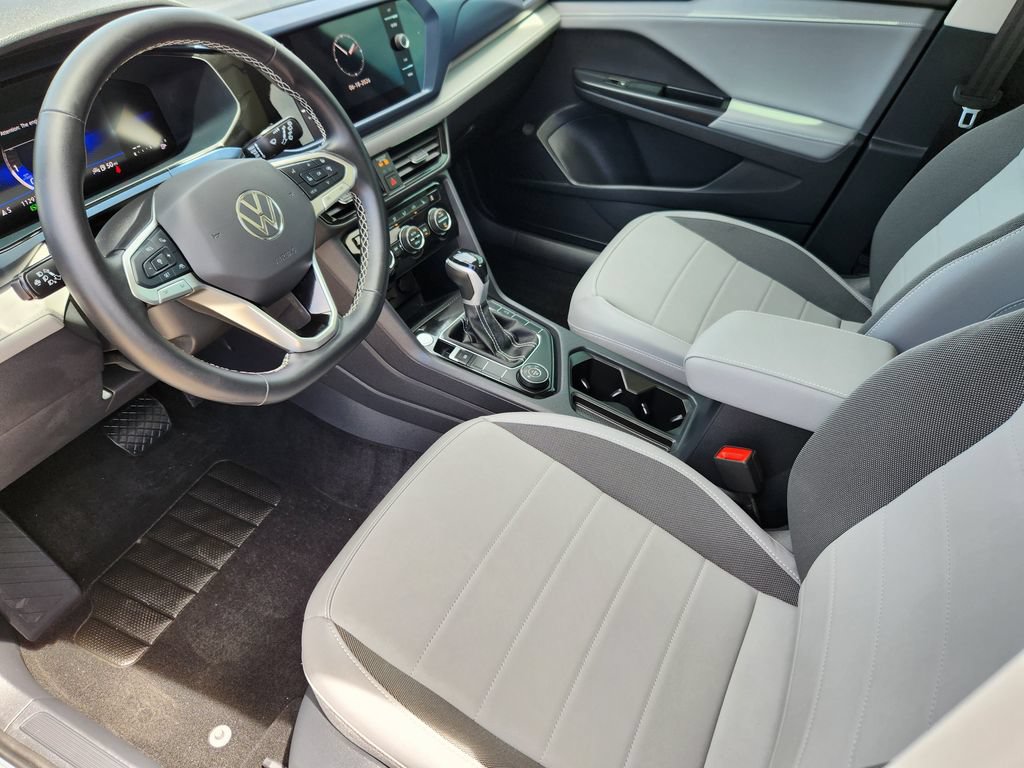 Certified 2024 Volkswagen Taos SE AWD/4WD image 9