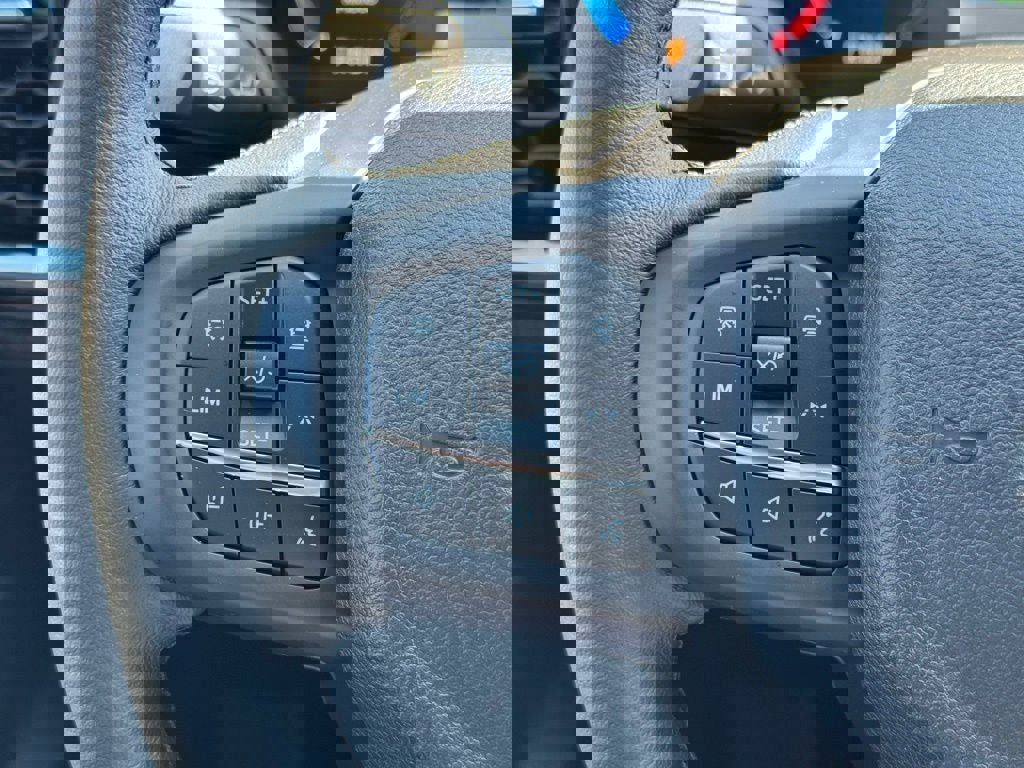 Used 2025 Ford Ranger Lariat w/ FX4 Off-Road Package image 27