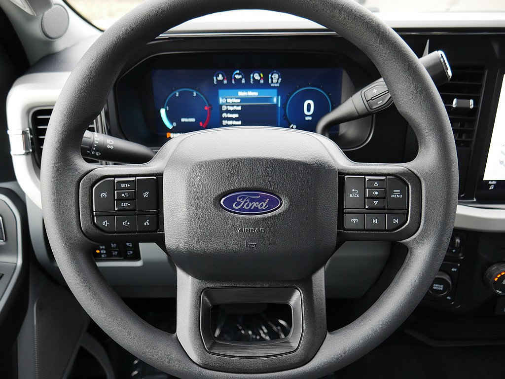 New 2027 Ford F350 XLT w/ XLT Premium Package AWD/4WD image 19