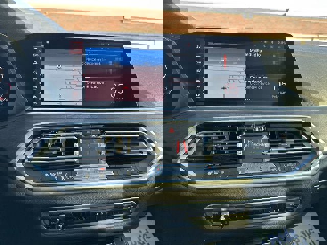 Used 2019 BMW X5 xDrive40i w/ Luxury Seating Package image 16