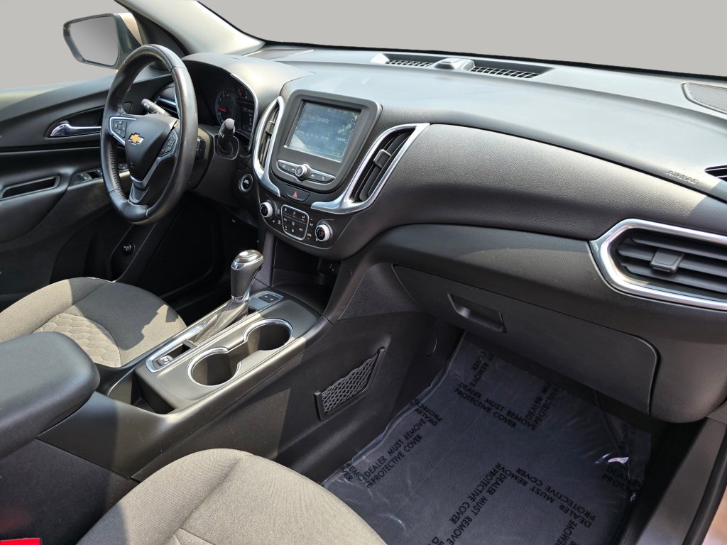 Used 2018 Chevrolet Equinox LT w/ LPO, Hit The Road Package AWD/4WD image 29