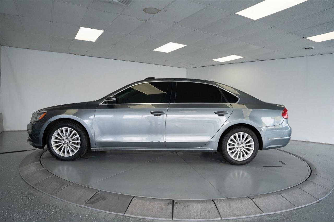 Used 2016 Volkswagen Passat 1.8T SE FWD image 6