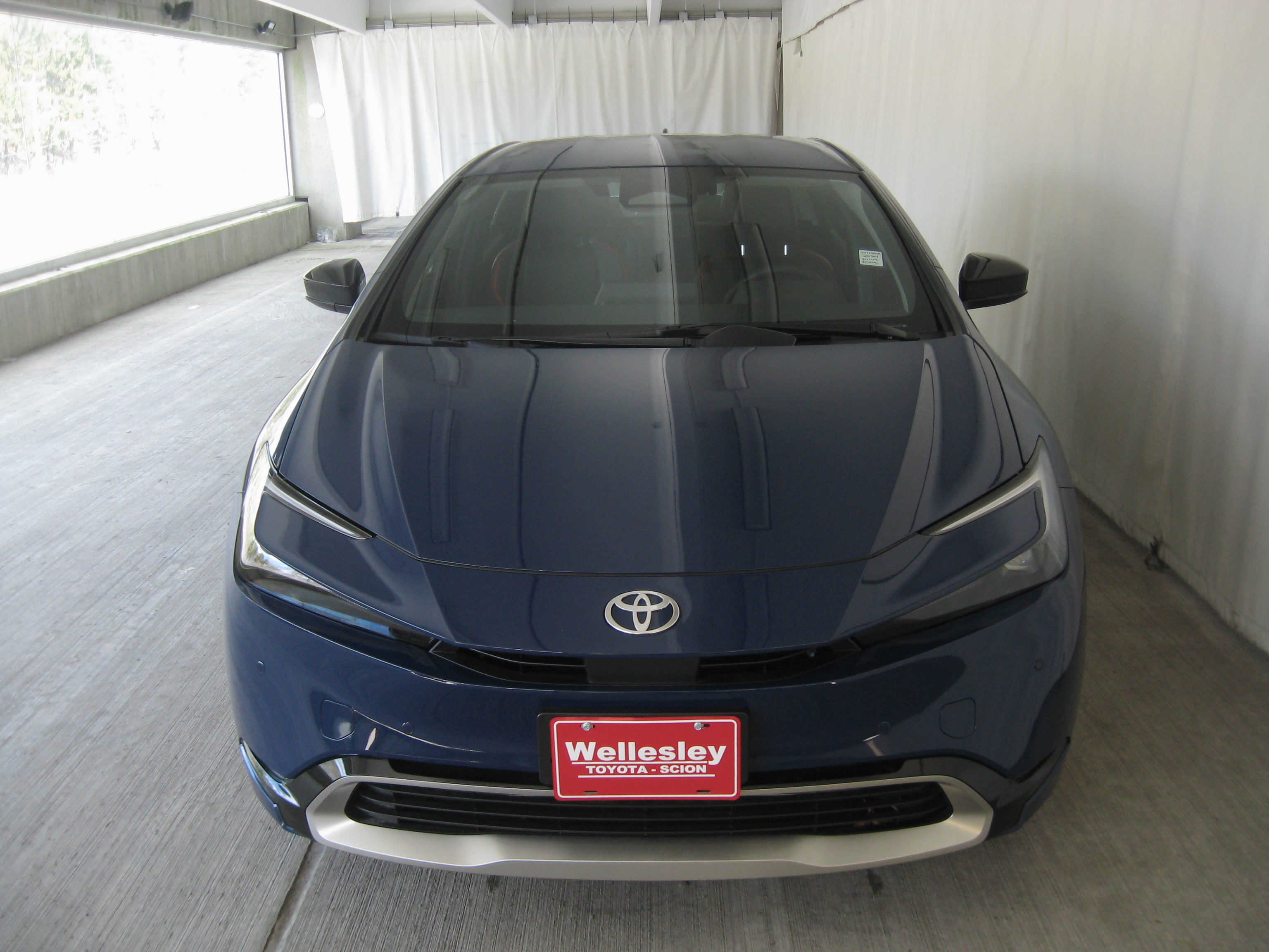 Used 2024 Toyota Prius Prime image 3
