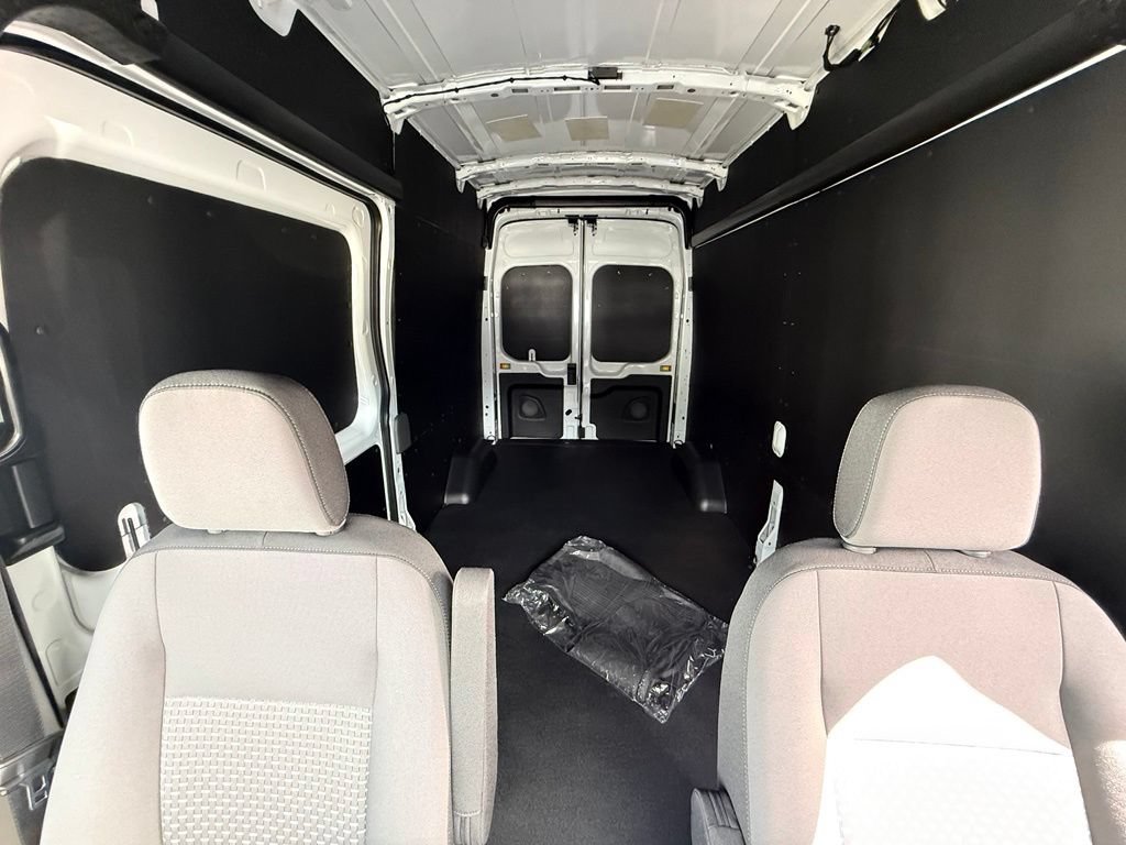 New 2026 Ford Transit 250 148 High Roof w/ Load Area Protection Package RWD image 25