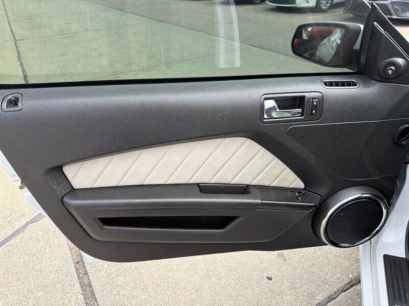 Used 2014 Ford Mustang Premium w/ Equipment Group 202A image 13