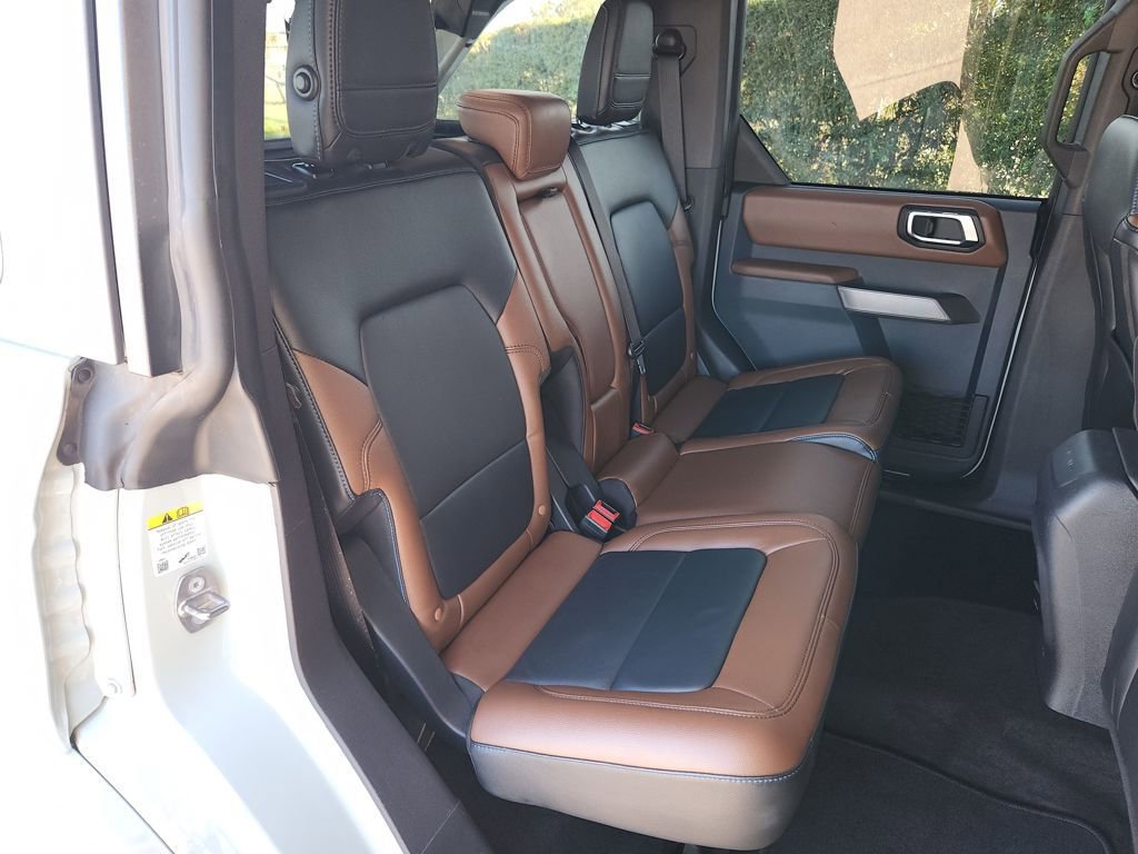 Used 2023 Ford Bronco Outer Banks image 14