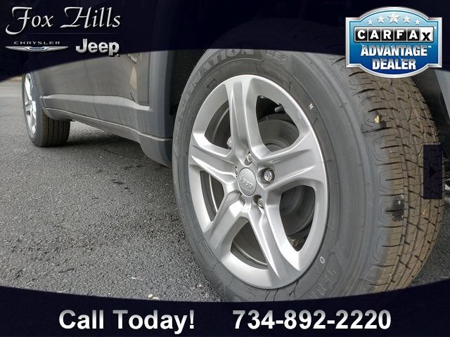 New 2023 Jeep Compass Latitude w/ Convenience Group AWD/4WD image 36