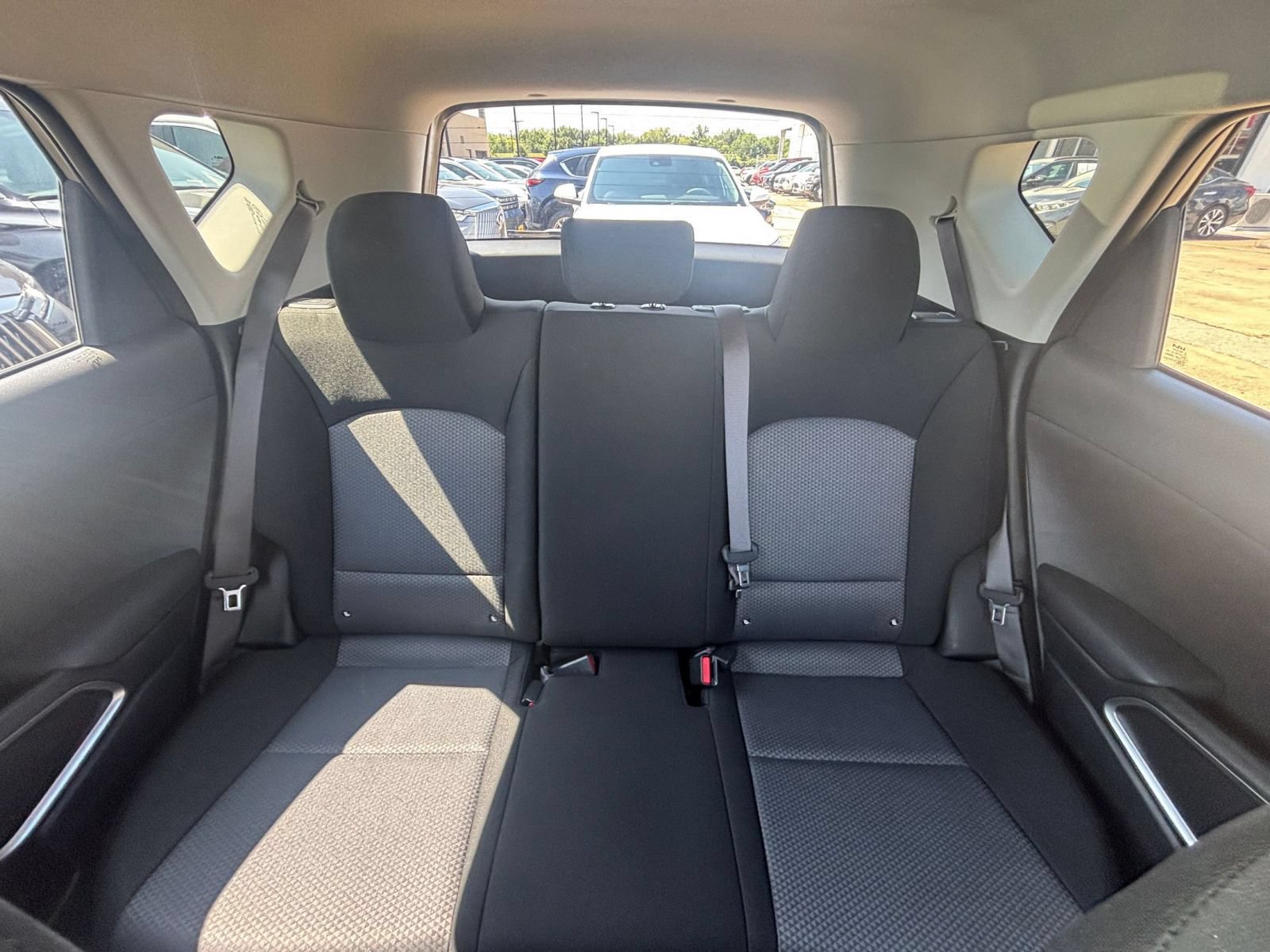 Used 2025 Kia Soul LX w/ LX Technology Package FWD image 35