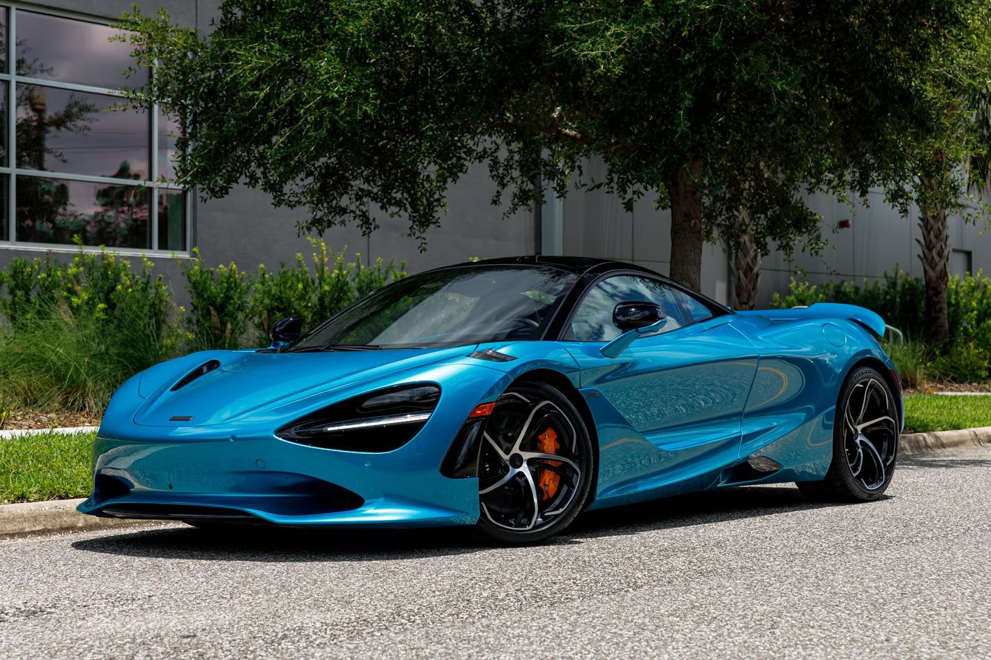 Used 2025 McLaren 750S RWD image 43