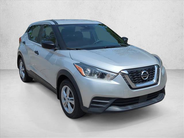 Used 2020 Nissan Kicks S FWD image 3