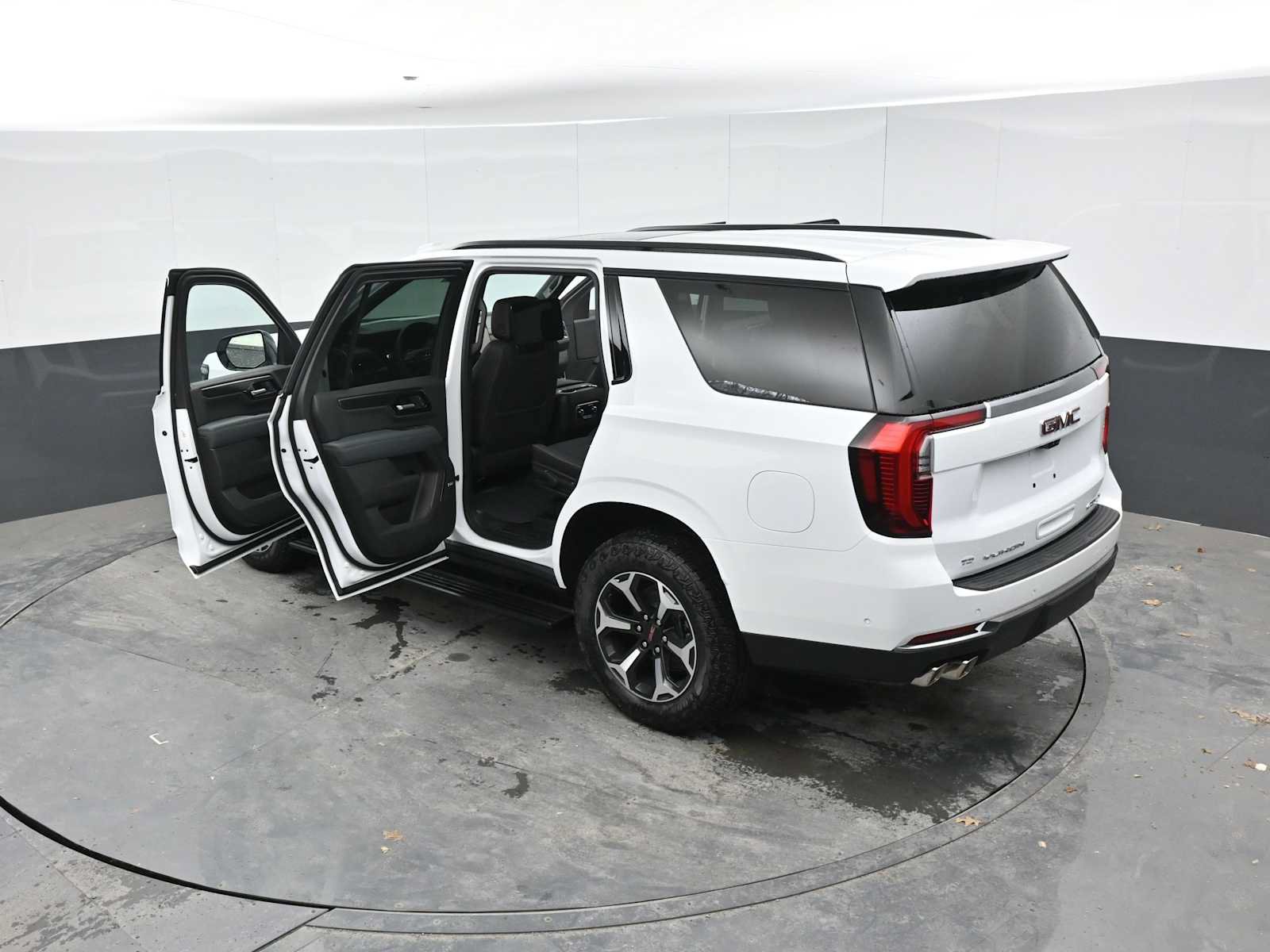 New 2026 GMC Yukon AT4 w/ AT4 Premium Plus Package AWD/4WD image 50
