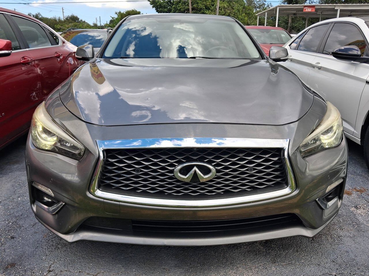 Used 2019 INFINITI Q50 Luxe w/ Essential Package (3.0T Luxe) RWD image 6