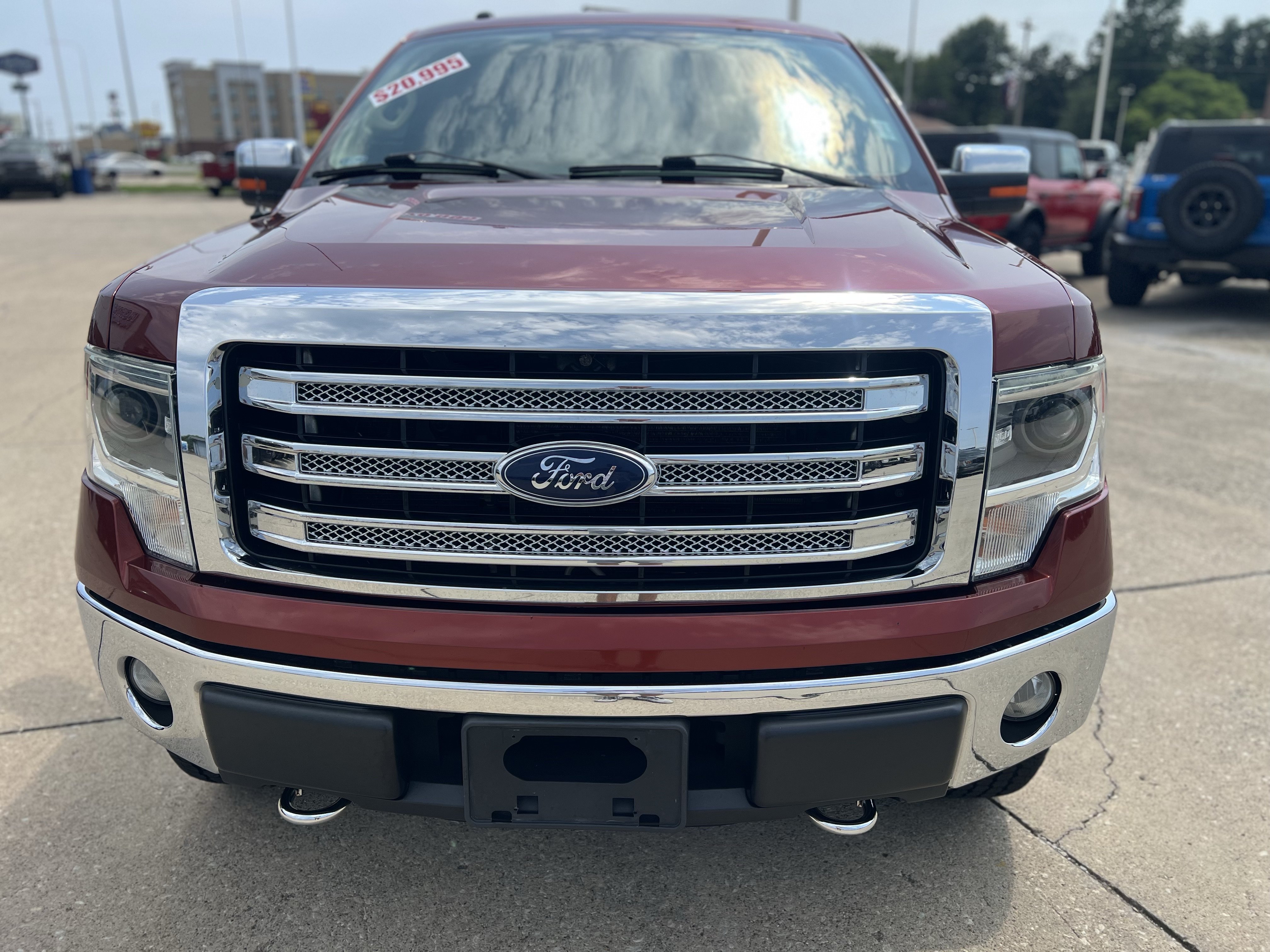 Used 2014 Ford F150 Lariat w/ Lariat Chrome Package AWD/4WD image 14