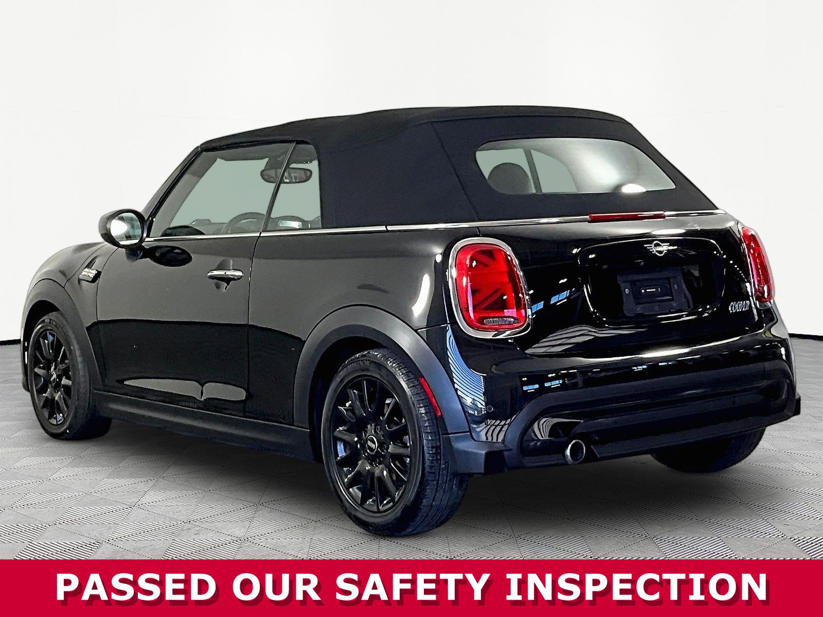 Used 2024 MINI Cooper Convertible FWD image 4
