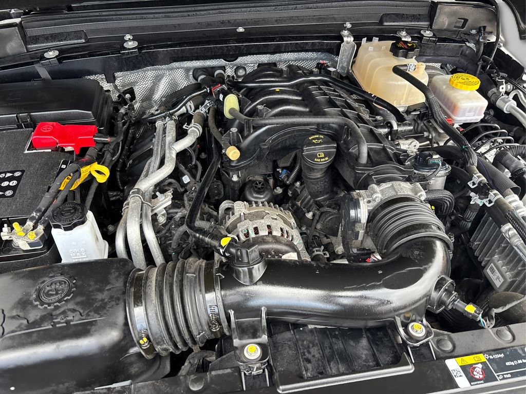 Used 2024 Jeep Wrangler Sport S image 13